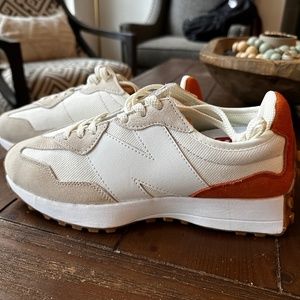 New Balance Intelligent Choice 327 sneakers Sea Salt / Rust Oxide Size 9.5